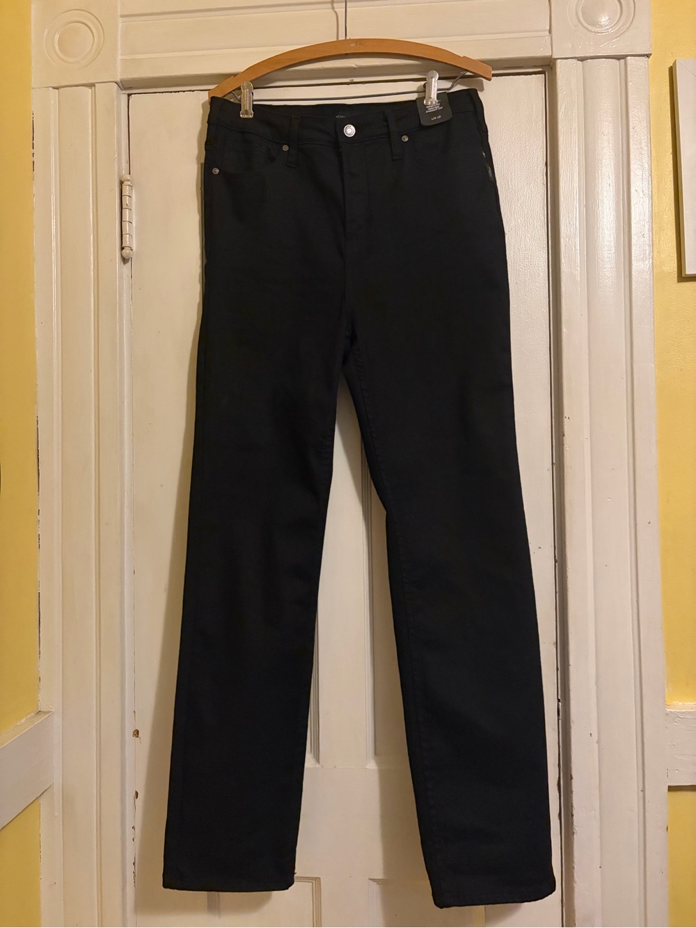 Silver Jeans Infinite Fit High Rise Straight Leg Size L/31L - New With Tags